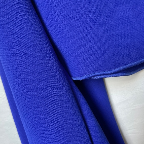 Aritzia Babaton Blouse Medium Blue Luxury Careerwear Long Sleeves Button Cuff XS - Picture 14 of 15